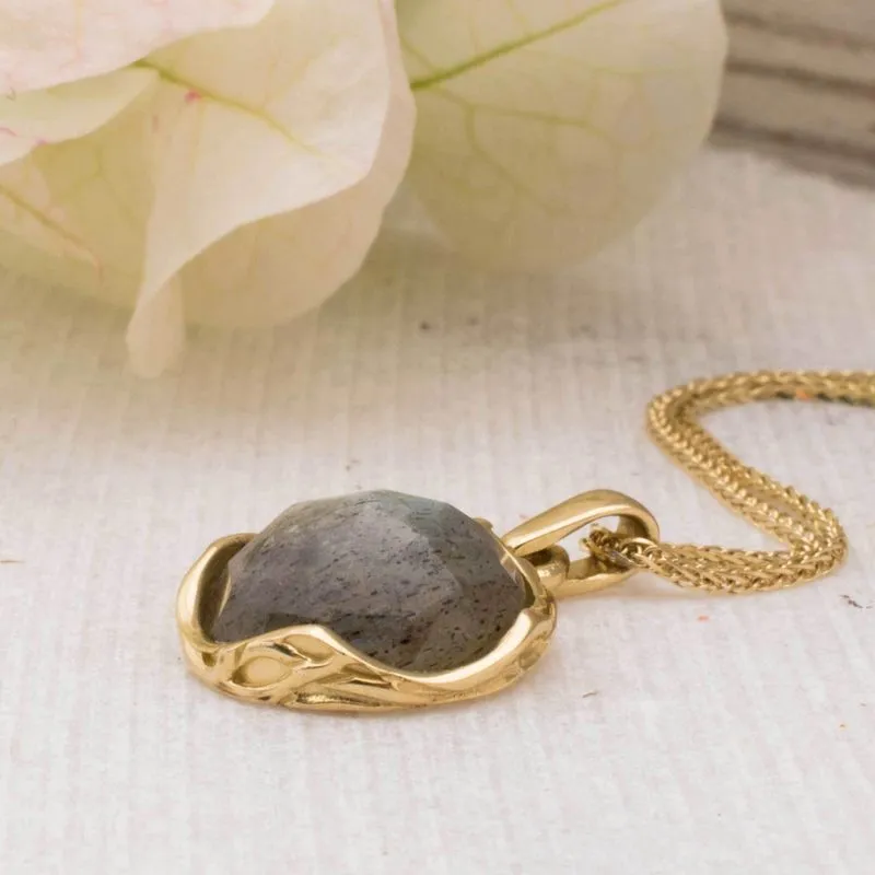 14K Yellow Gold Round Brown Labradorite 12mm Pendant