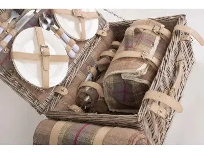 4 PERSON LAVENDER TARTAN HAMPER