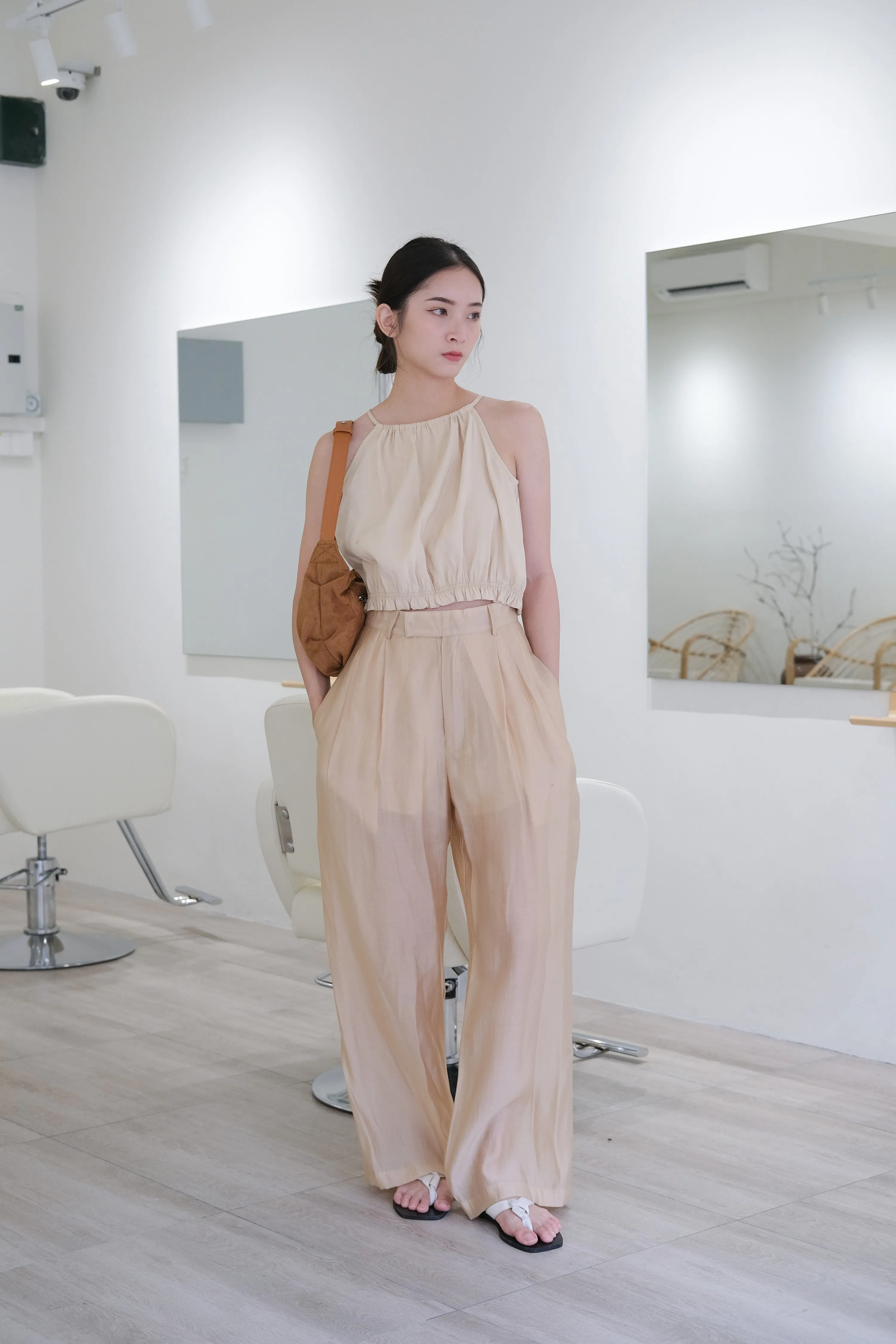 High-waisted Wide-leg Sunscreen Trousers in Almond