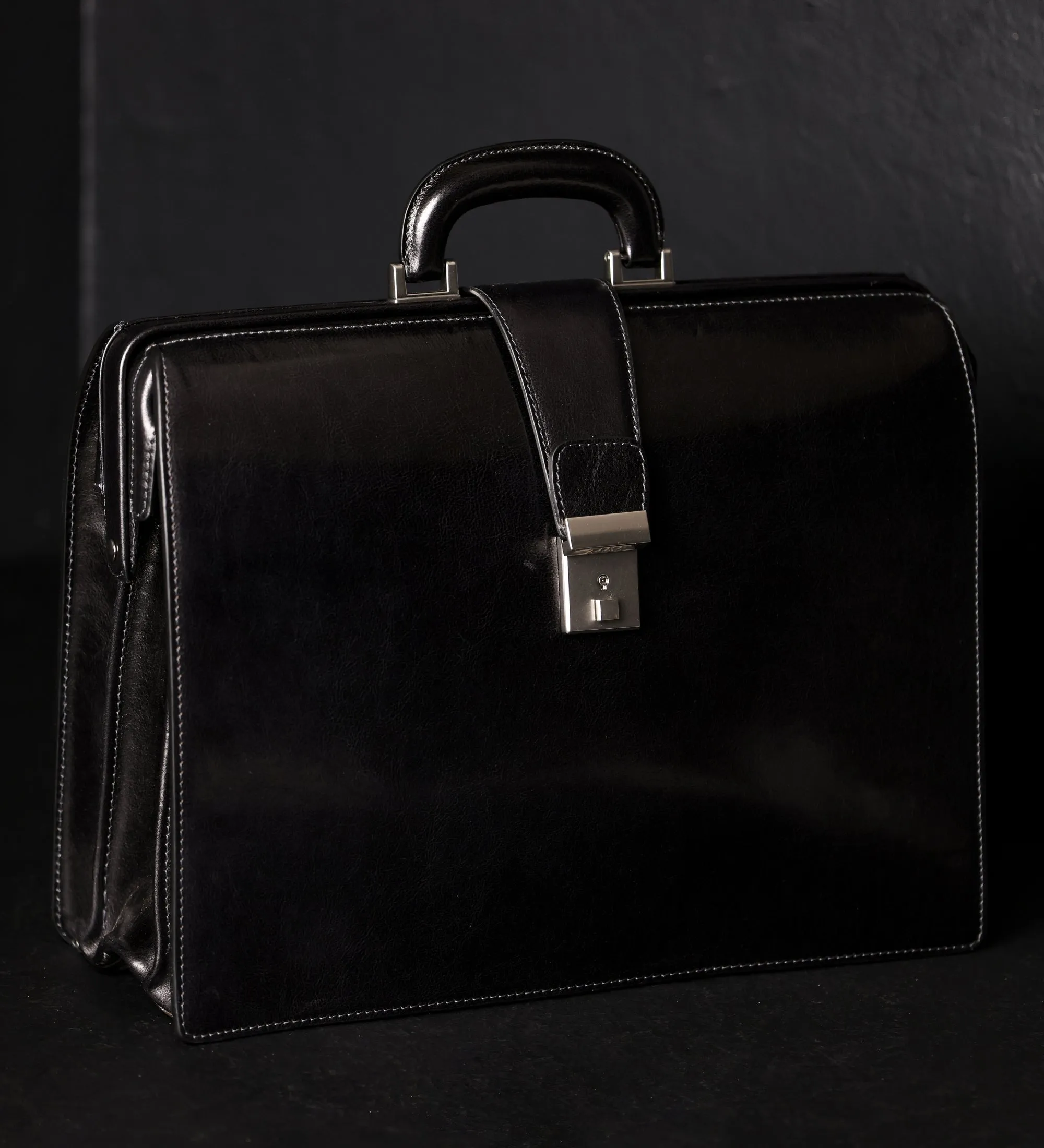 Large Full Grain Italian Leather Briefcase - The Firm