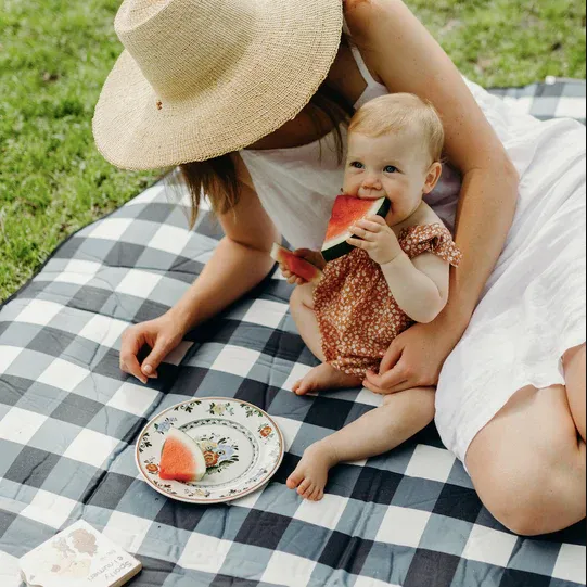 Love Rug - Gingham Black