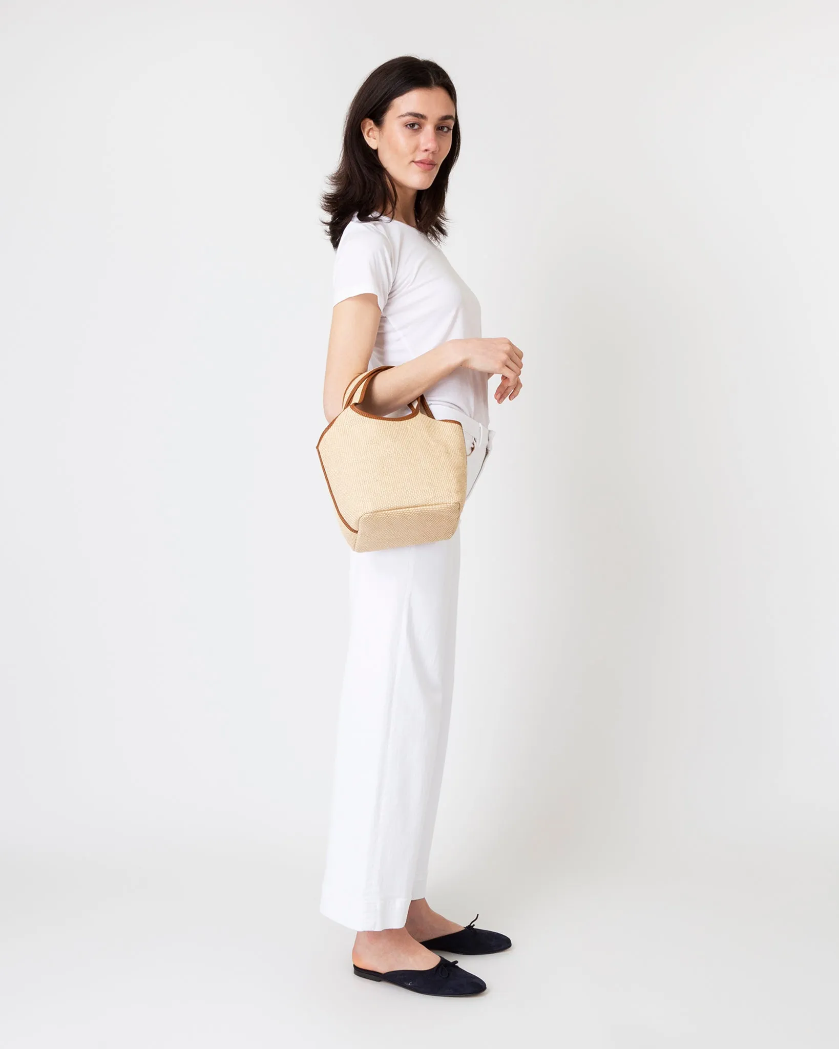 Paola Bucket Bag in Natural Straw