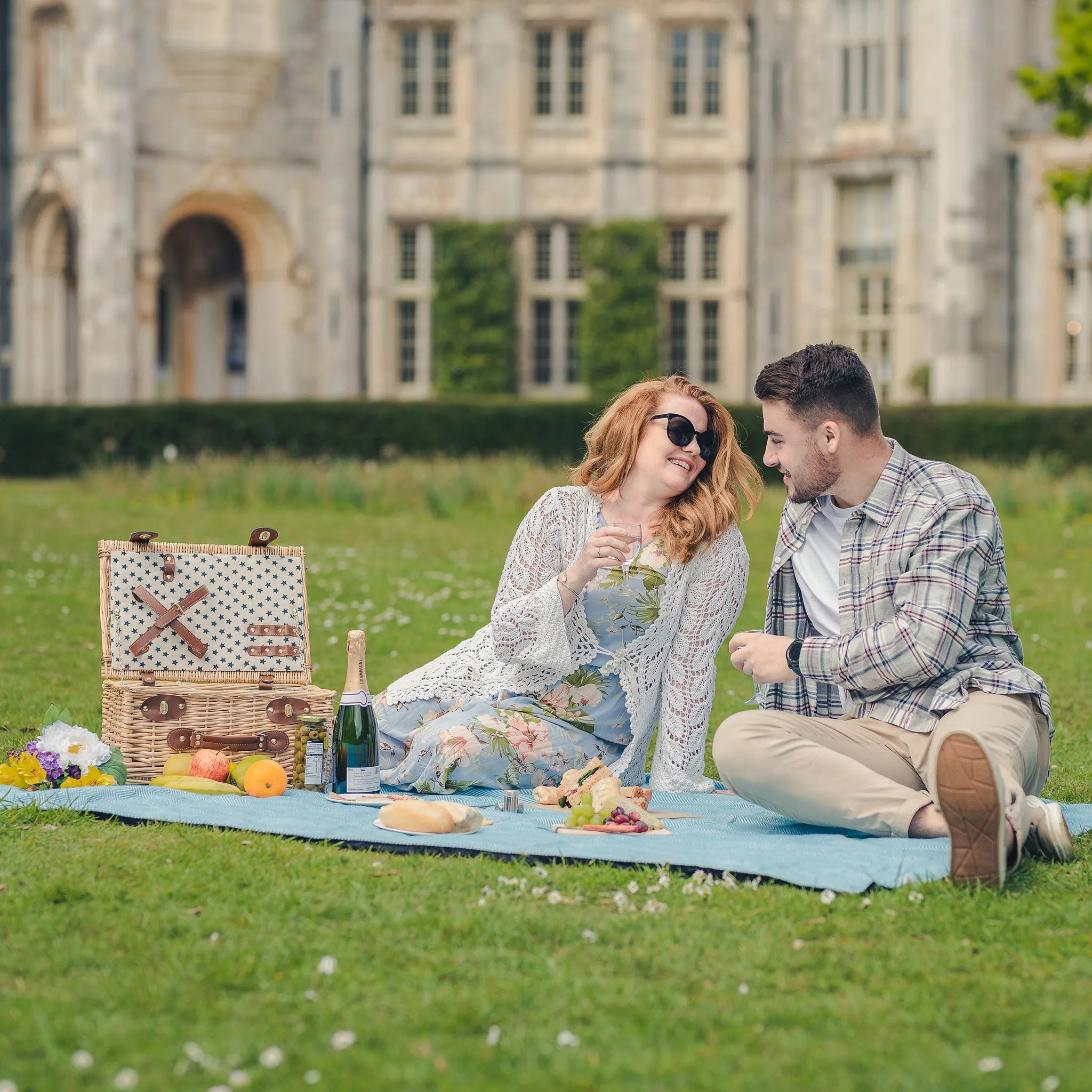 Purbeck Willow Picnic Basket Hamper