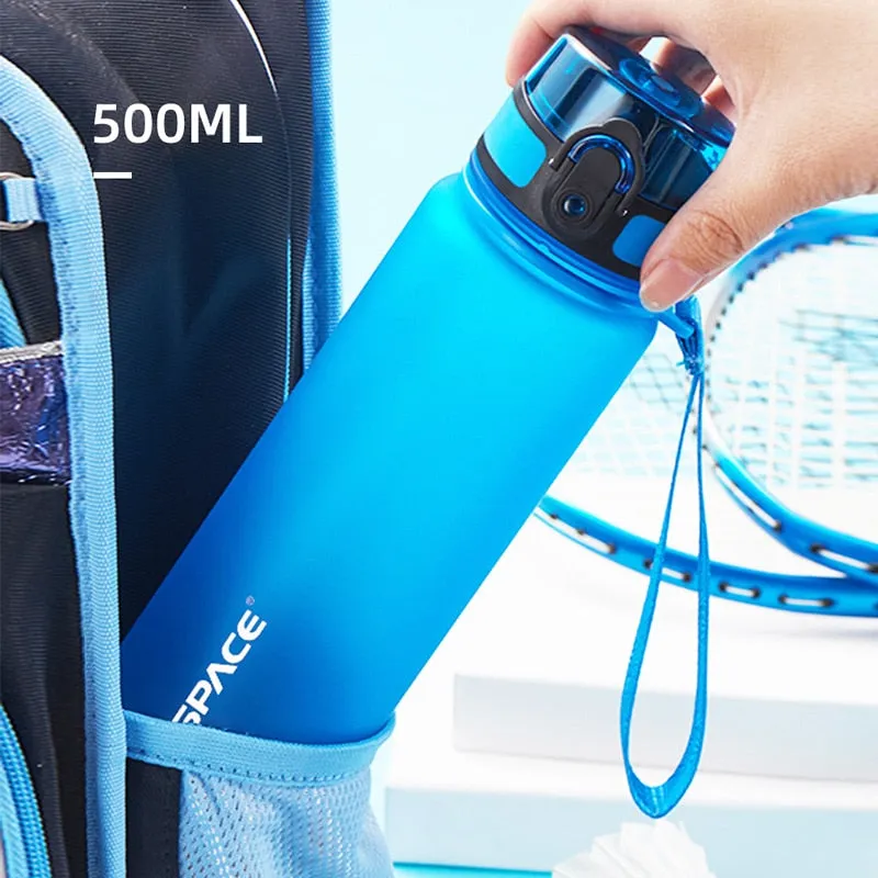 Stay Hydrated On-The-Go with our Hot Sale Sports Water Bottle - Protein Shaker, Leakproof, BPA-Free Plastic Drink Bottle for Outdoor Travel