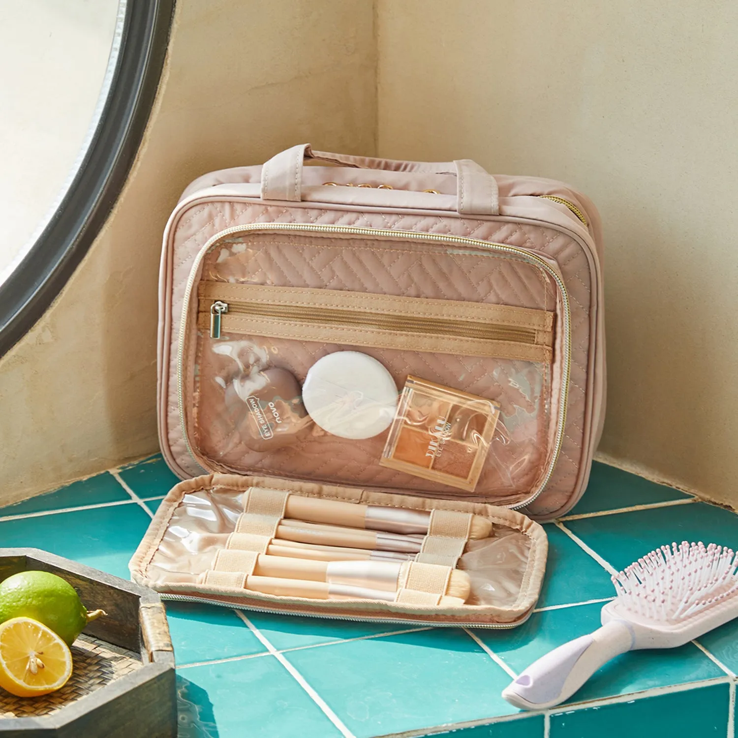 The Space Saver Pro Bonchemin Hanging Toiletry Bag