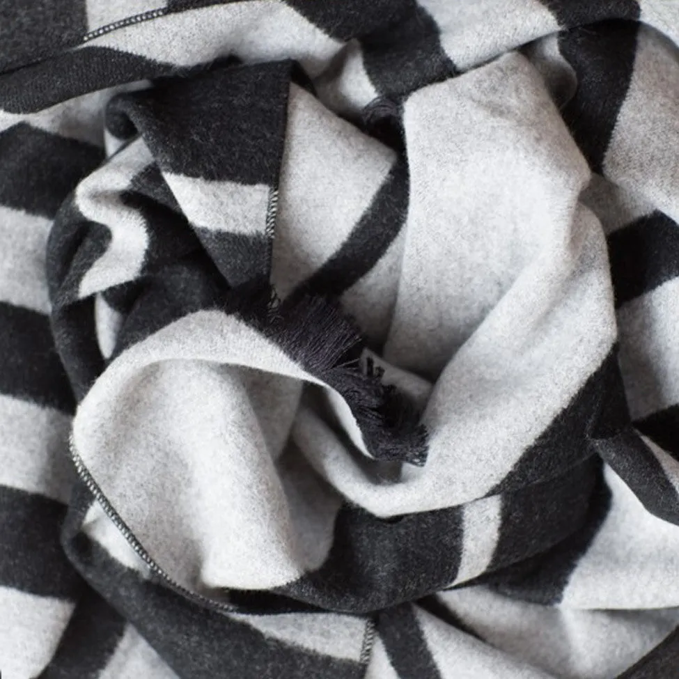 Tutti Luxurious Stripe Wrap – Grey/Charcoal